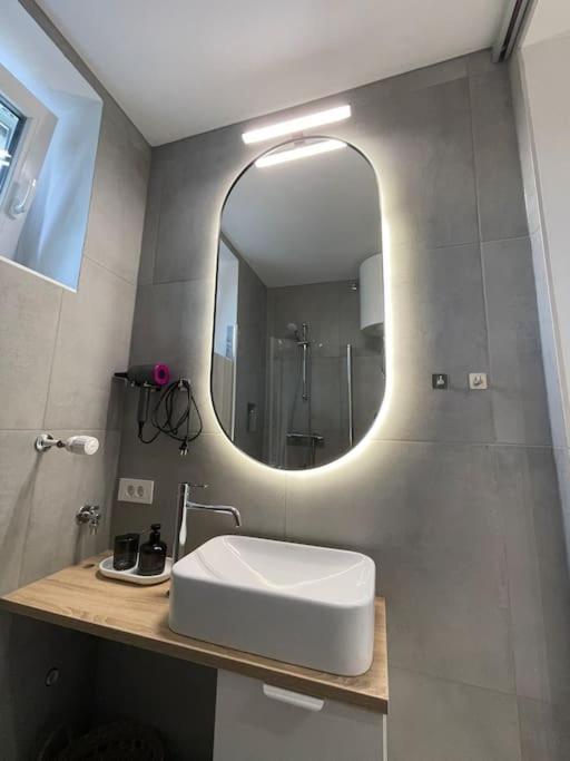 Studio With A View On City Center Park Maribor Ngoại thất bức ảnh